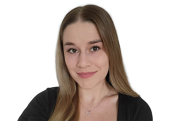 Mosak Karolina